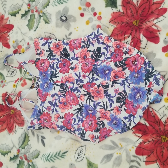 Time and Tru Swimsuit - Picture 5 of 9